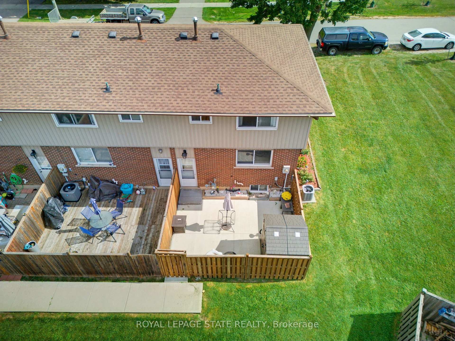 Photo 26 of 15 Seneca Street S, Haldimand — HOMEH