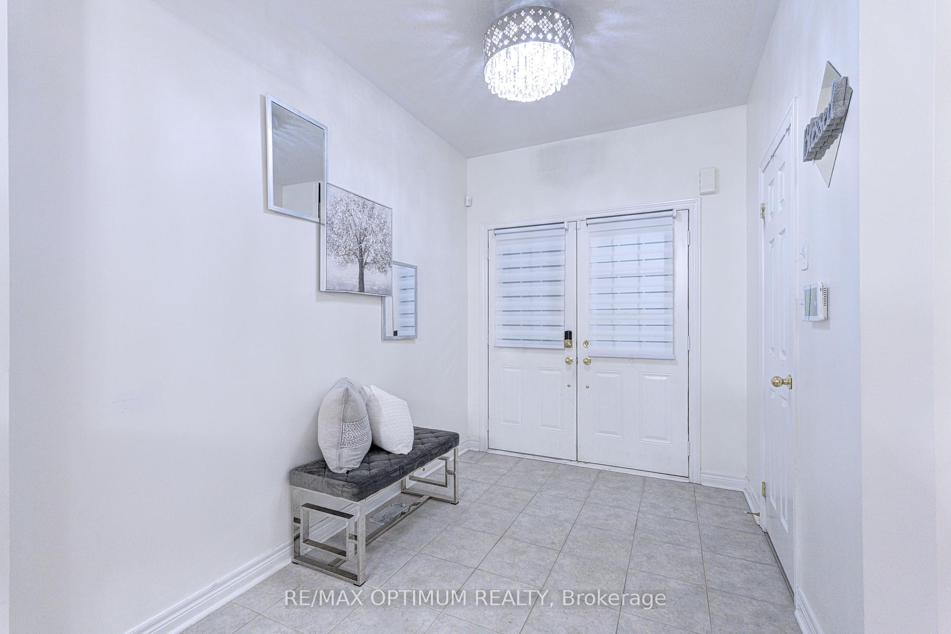 Photo 7 of 42 Dockside Court, Brampton, Sandringham-Wellington — HOMEH