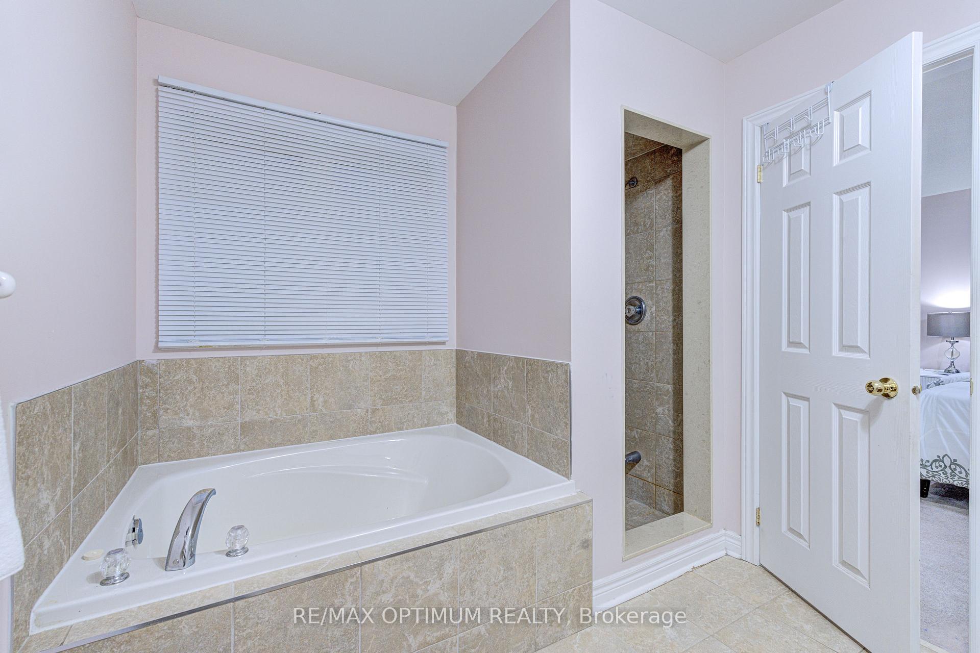 Photo 35 of 42 Dockside Court, Brampton, Sandringham-Wellington — HOMEH