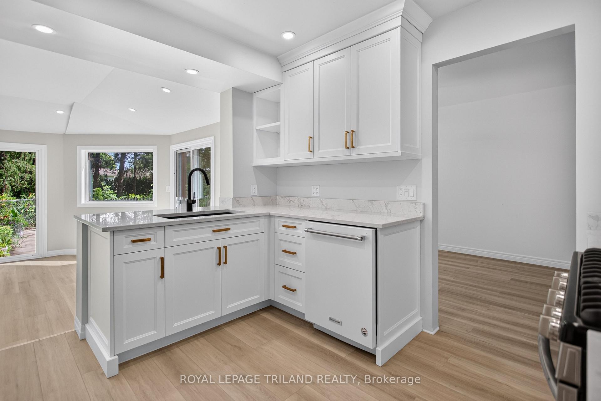 Photo 15 of 115 Springer Street, Middlesex Centre, Komoka — HOMEH