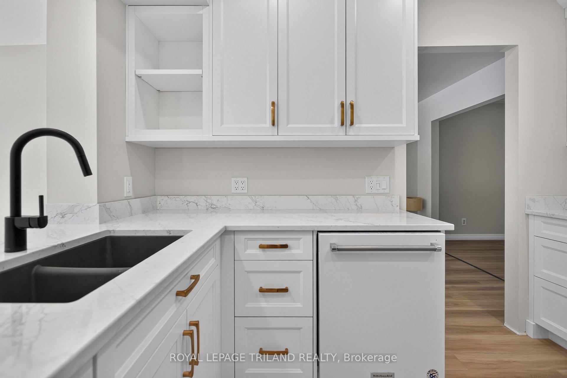 Photo 16 of 115 Springer Street, Middlesex Centre, Komoka — HOMEH
