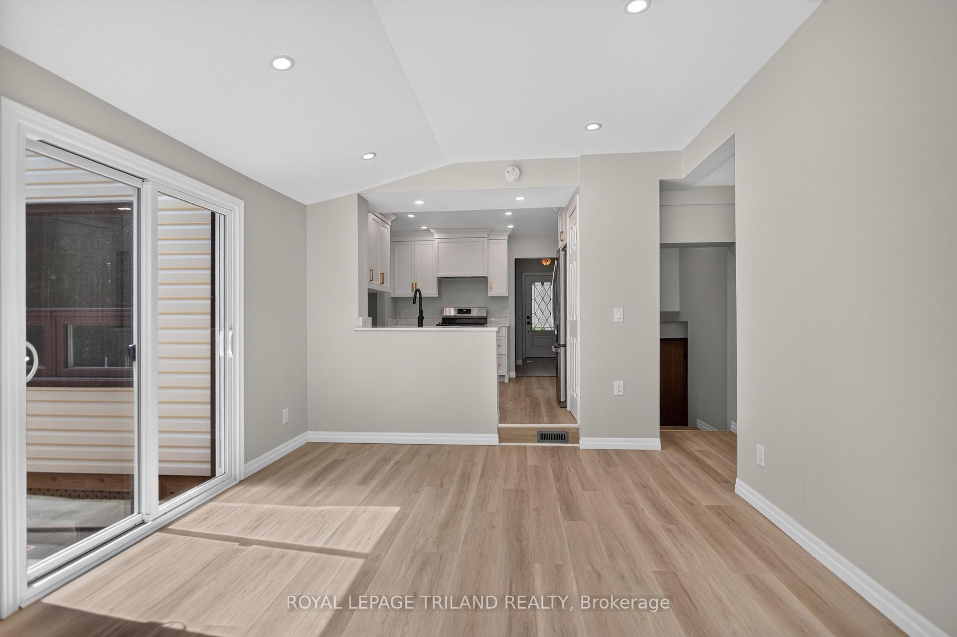 Photo 20 of 115 Springer Street, Middlesex Centre, Komoka — HOMEH