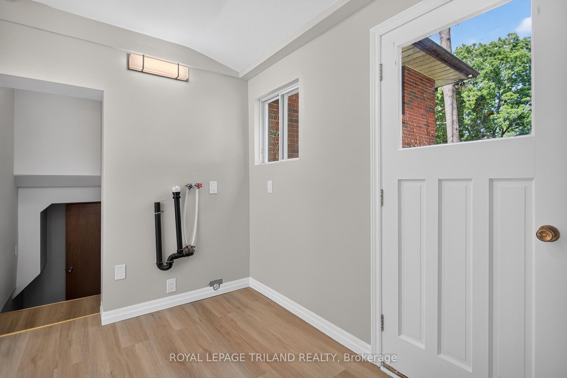 Photo 21 of 115 Springer Street, Middlesex Centre, Komoka — HOMEH