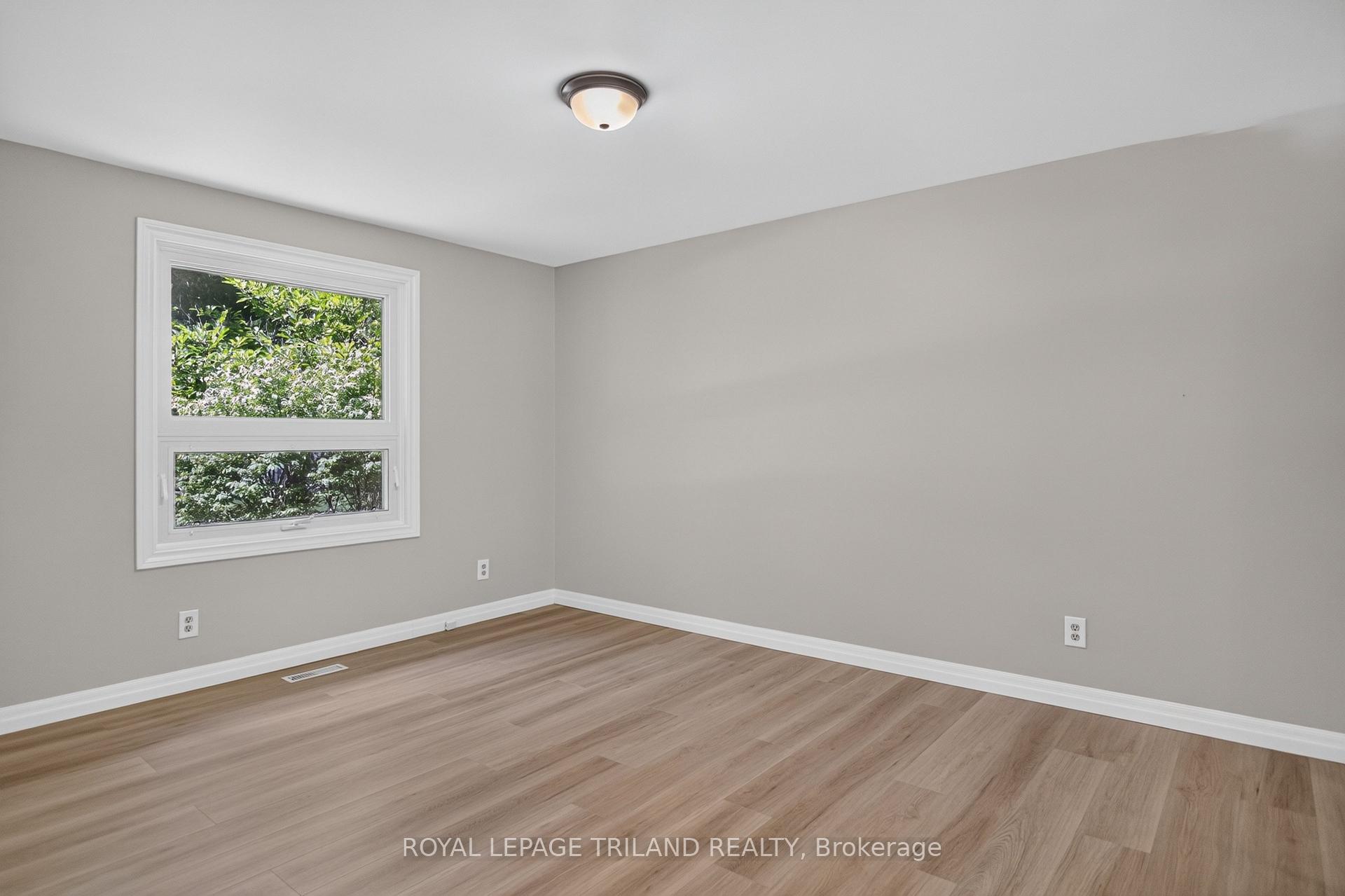 Photo 23 of 115 Springer Street, Middlesex Centre, Komoka — HOMEH