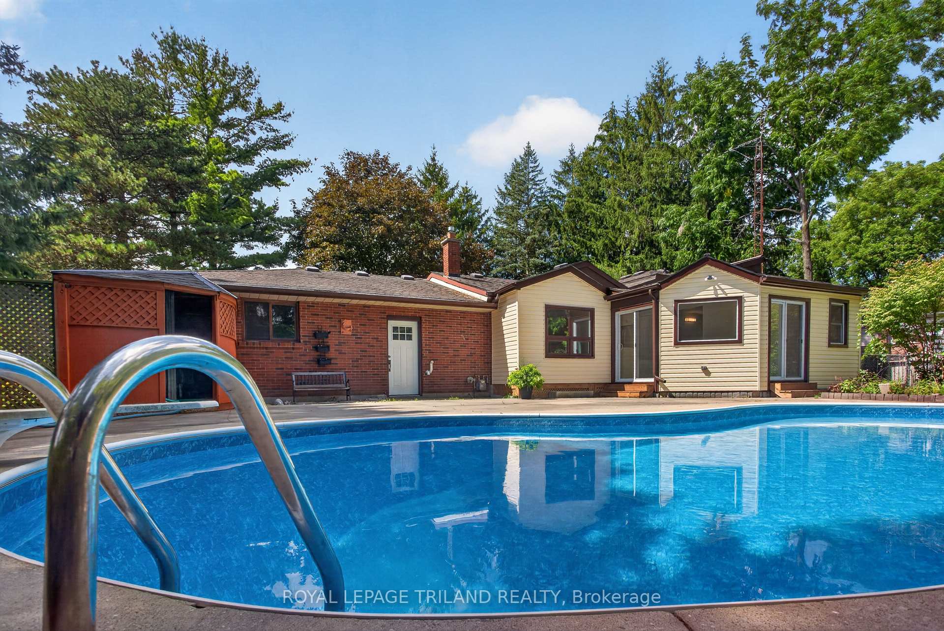 Photo 37 of 115 Springer Street, Middlesex Centre, Komoka — HOMEH