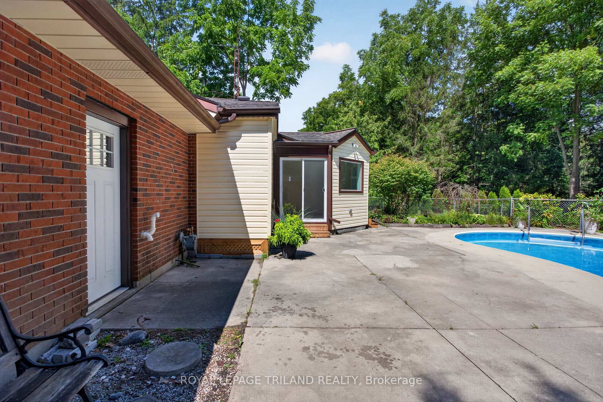 Photo 40 of 115 Springer Street, Middlesex Centre, Komoka — HOMEH