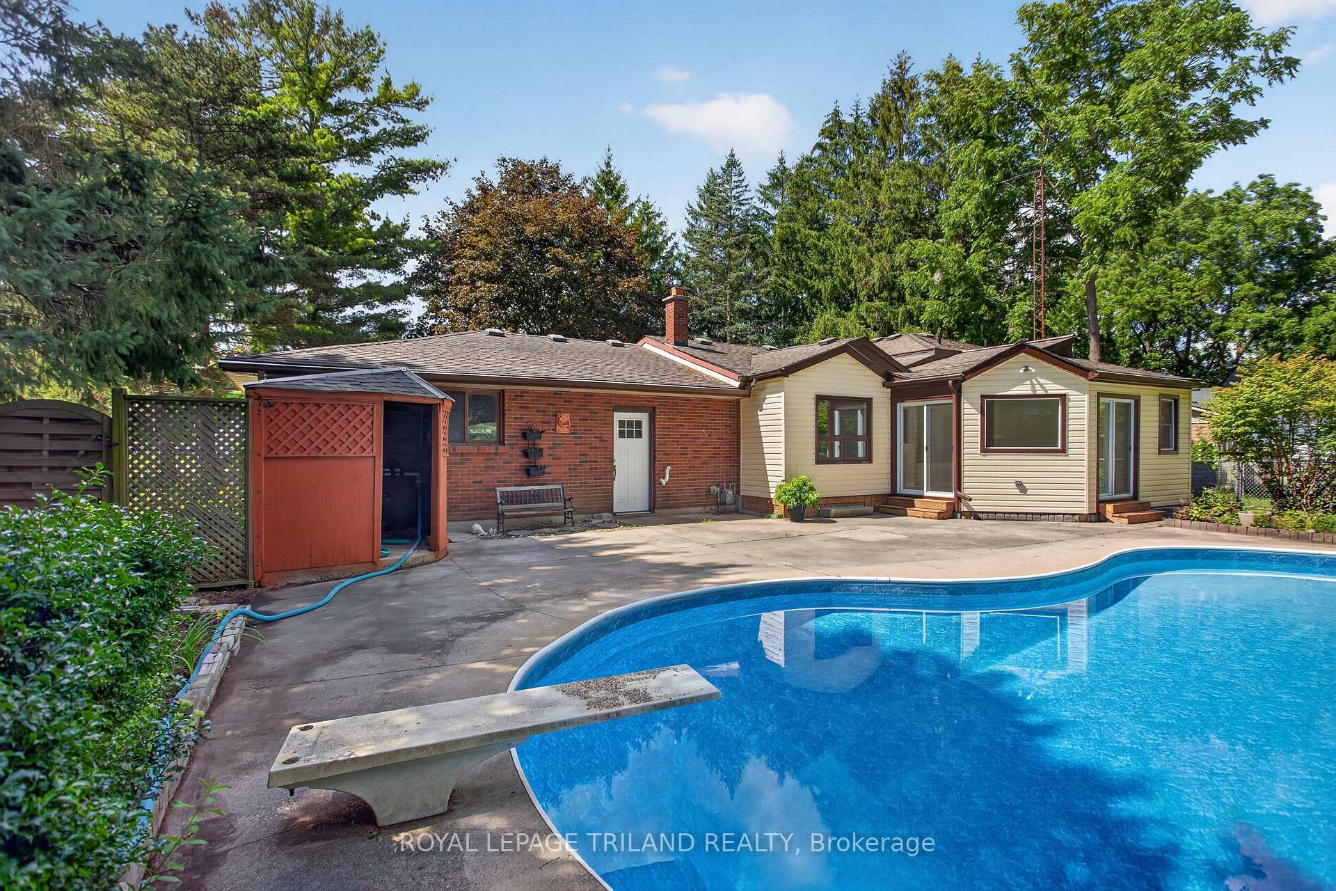Photo 41 of 115 Springer Street, Middlesex Centre, Komoka — HOMEH