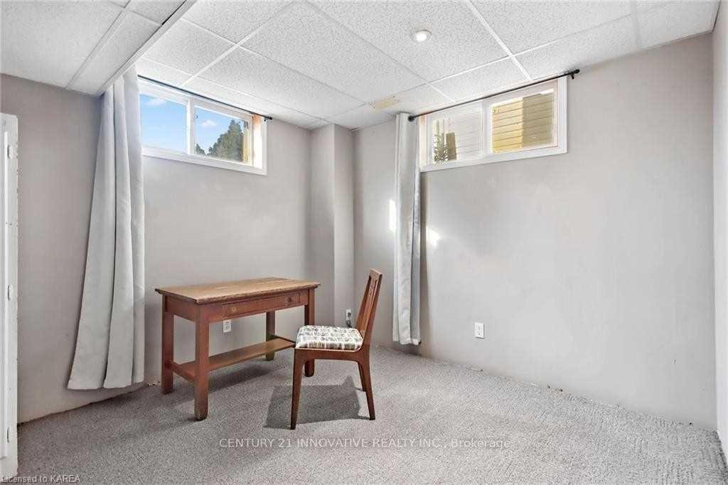 Photo 15 of 458 Freeman Crescent E, Kingston, Kingston East (Incl Barret Crt) — HOMEH