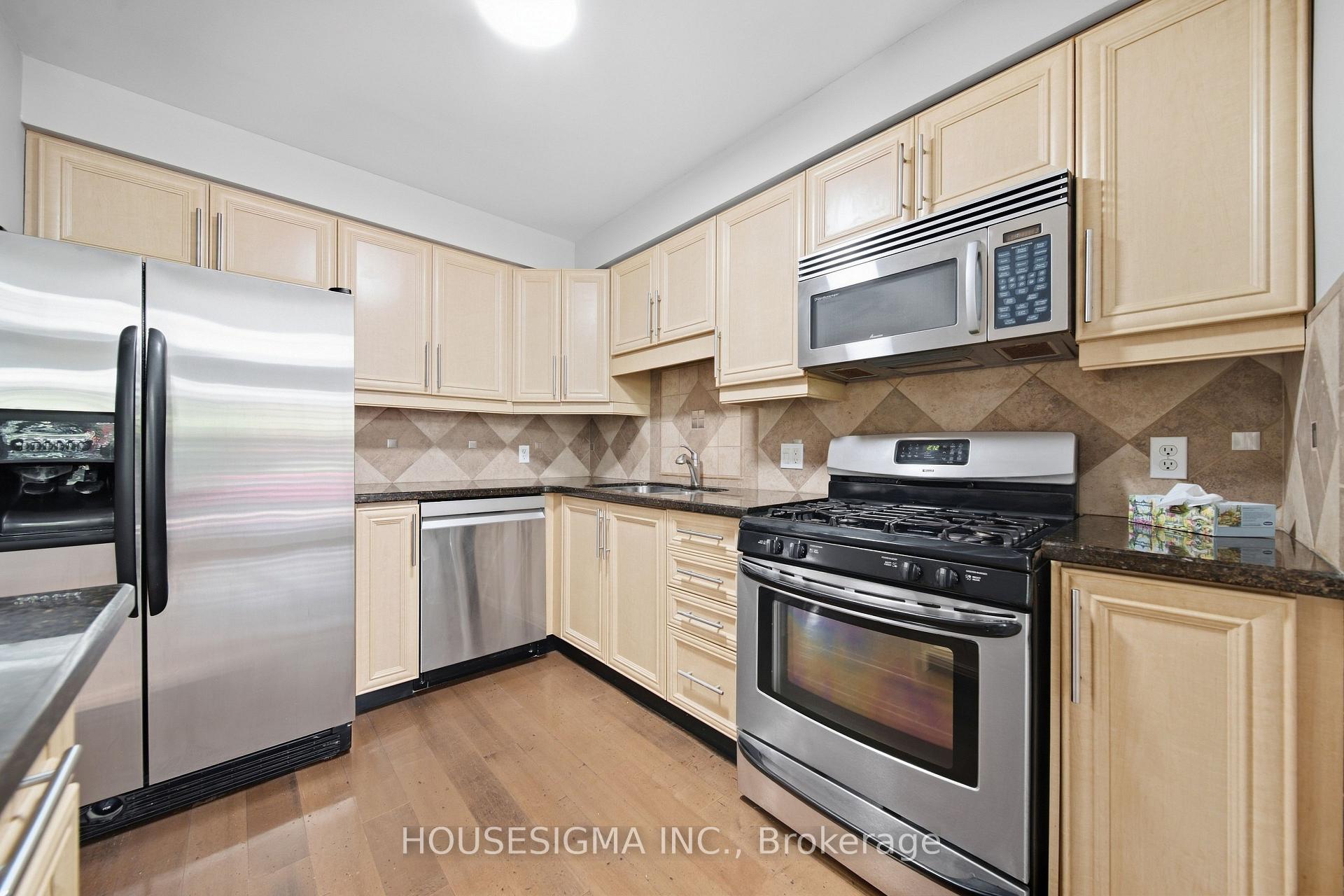 Photo 14 of 437 Beaver Creek Road, Waterloo, Columbia Forest — HOMEH