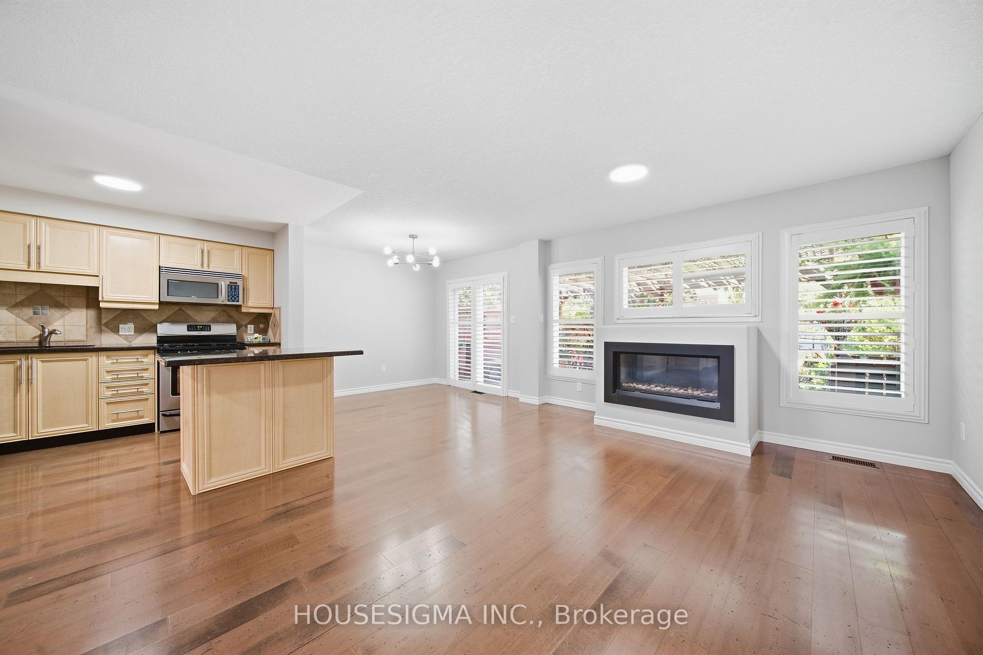 Photo 17 of 437 Beaver Creek Road, Waterloo, Columbia Forest — HOMEH
