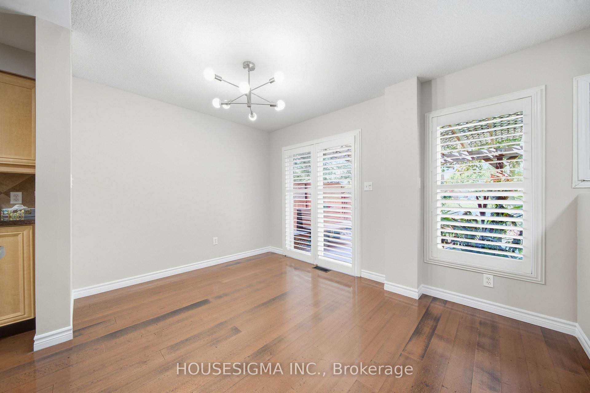 Photo 19 of 437 Beaver Creek Road, Waterloo, Columbia Forest — HOMEH