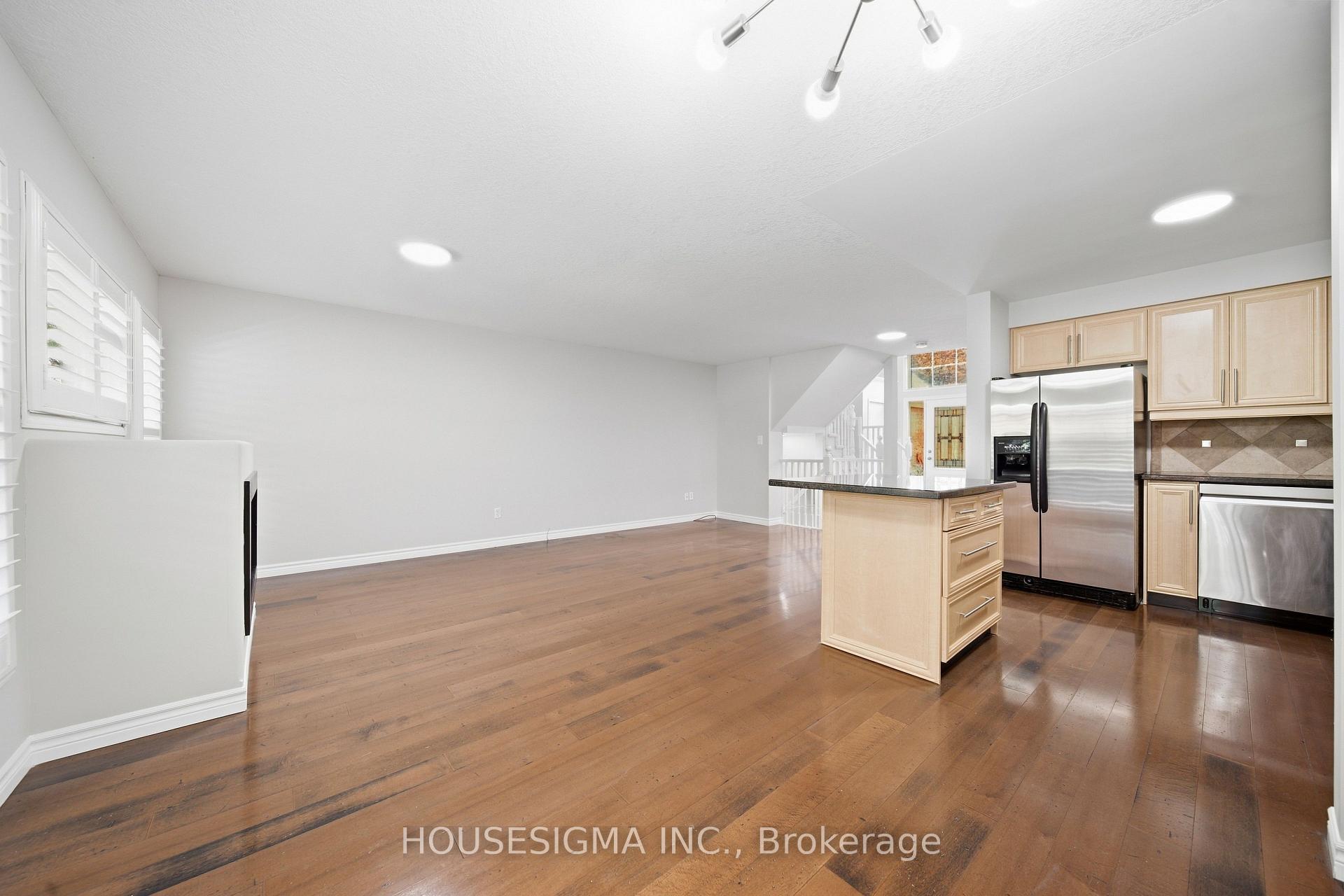 Photo 21 of 437 Beaver Creek Road, Waterloo, Columbia Forest — HOMEH