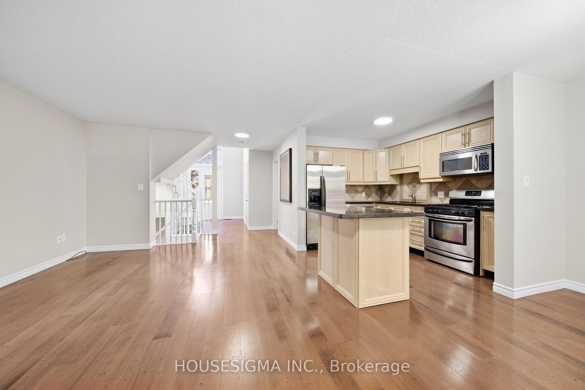 Photo 22 of 437 Beaver Creek Road, Waterloo, Columbia Forest — HOMEH