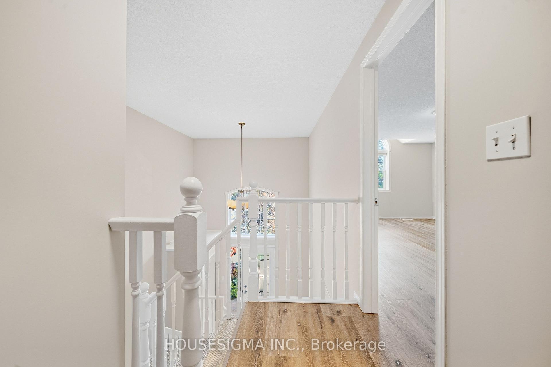 Photo 35 of 437 Beaver Creek Road, Waterloo, Columbia Forest — HOMEH