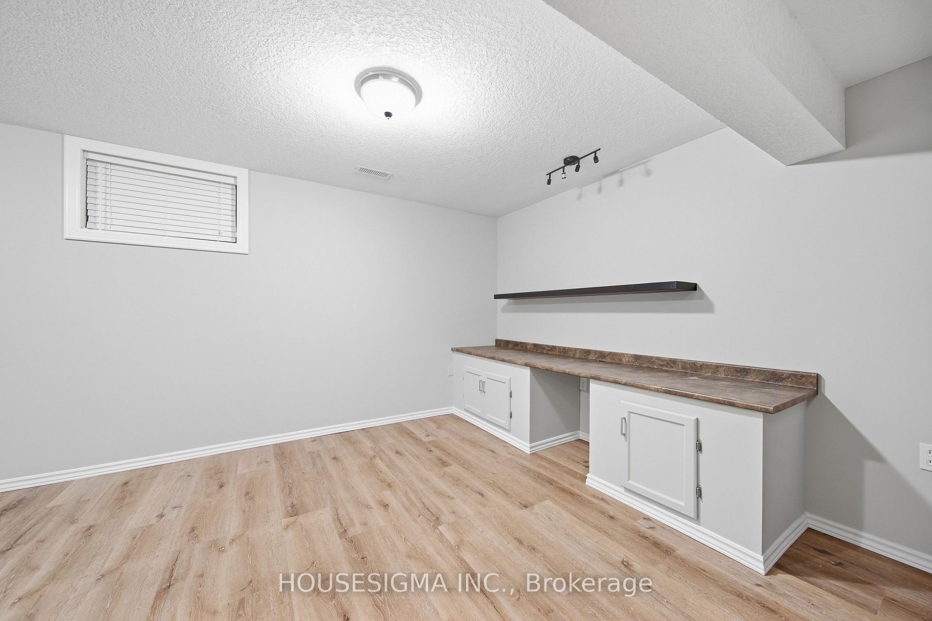 Photo 40 of 437 Beaver Creek Road, Waterloo, Columbia Forest — HOMEH