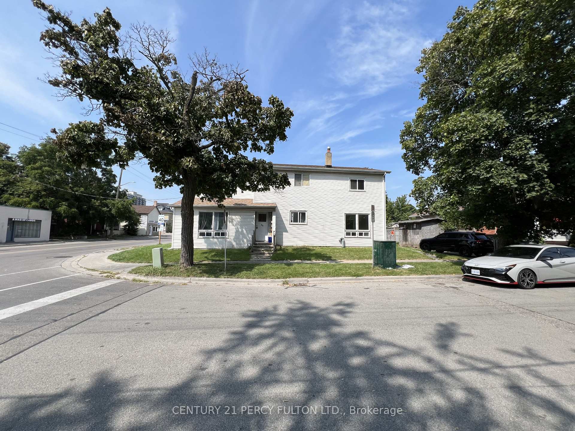 Photo 2 of Unit 3, 86 Brock Street E, Oshawa, O'Neill — HOMEH
