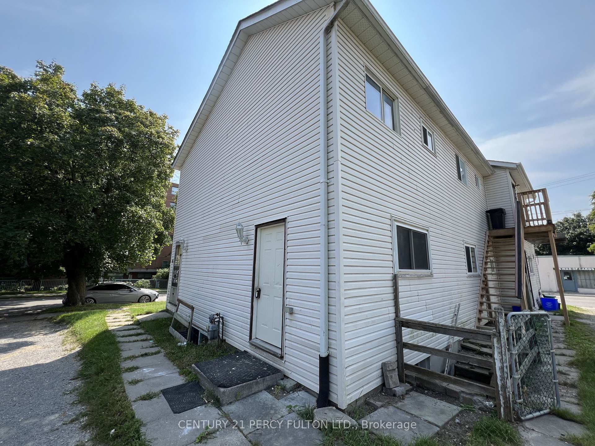 Photo 3 of Unit 3, 86 Brock Street E, Oshawa, O'Neill — HOMEH