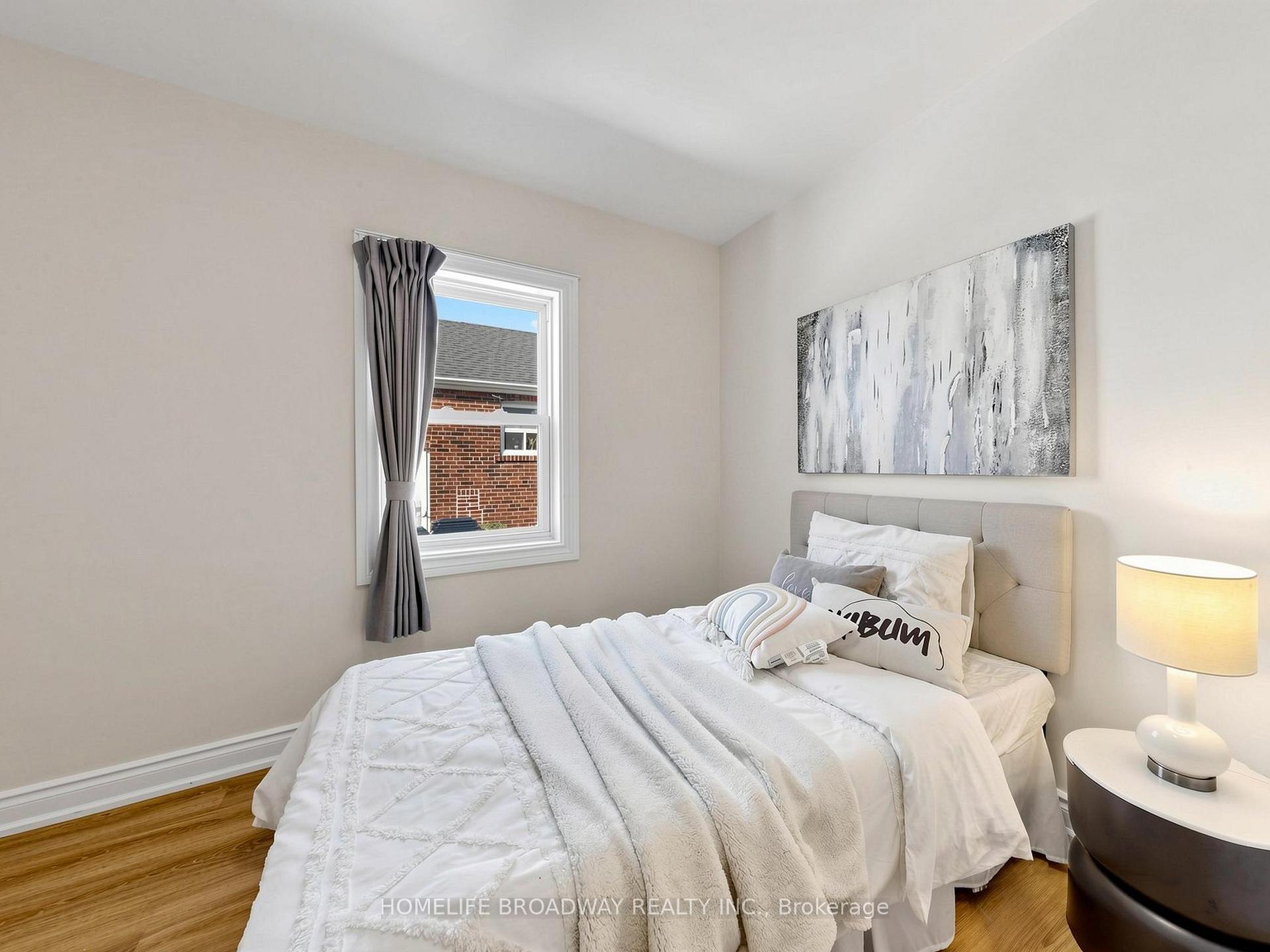 Photo 19 of 28 Ionview Road, Scarborough, Ionview — HOMEH