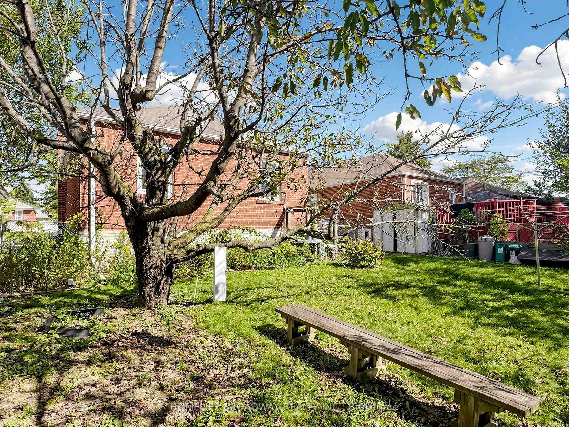 Photo 34 of 28 Ionview Road, Scarborough, Ionview — HOMEH