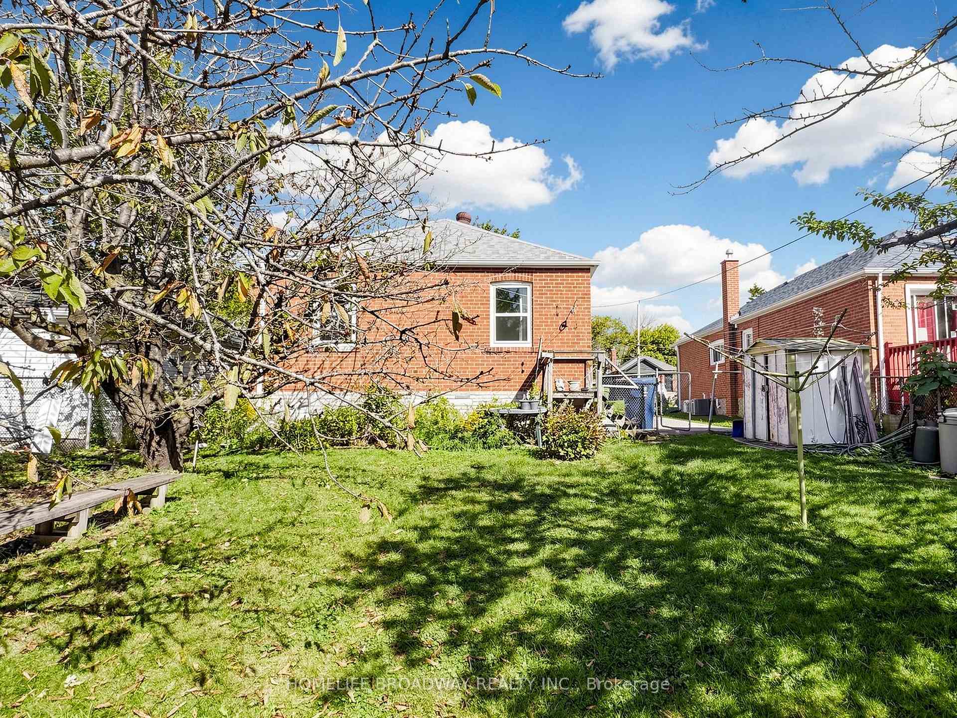 Photo 35 of 28 Ionview Road, Scarborough, Ionview — HOMEH