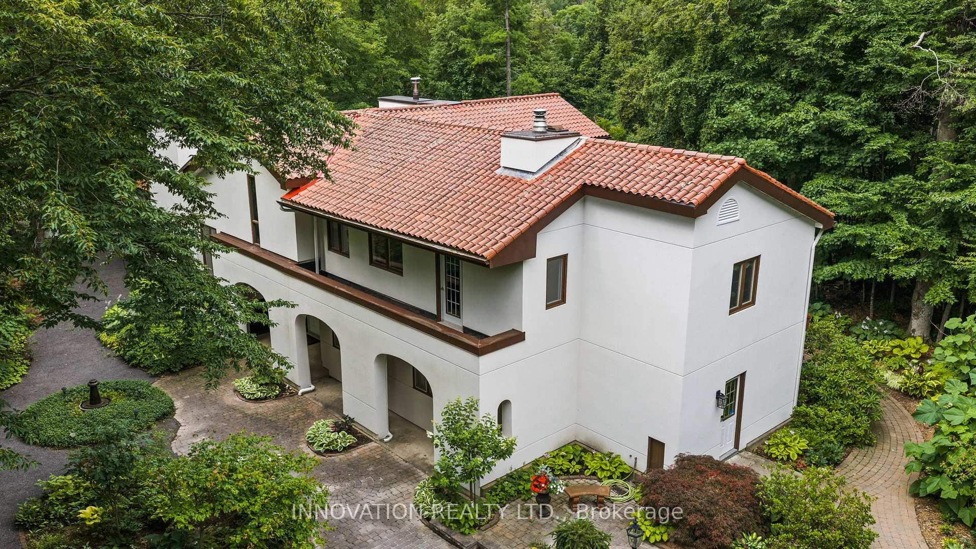 Photo of 594 Rae Road