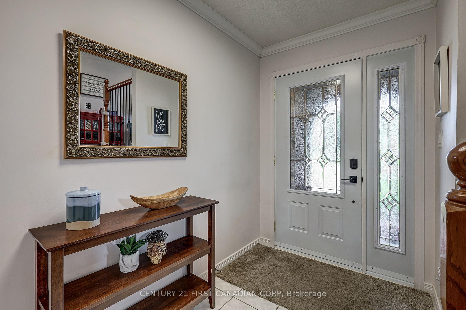 Photo 15 of 24 Erinlea Drive, St. Thomas — HOMEH