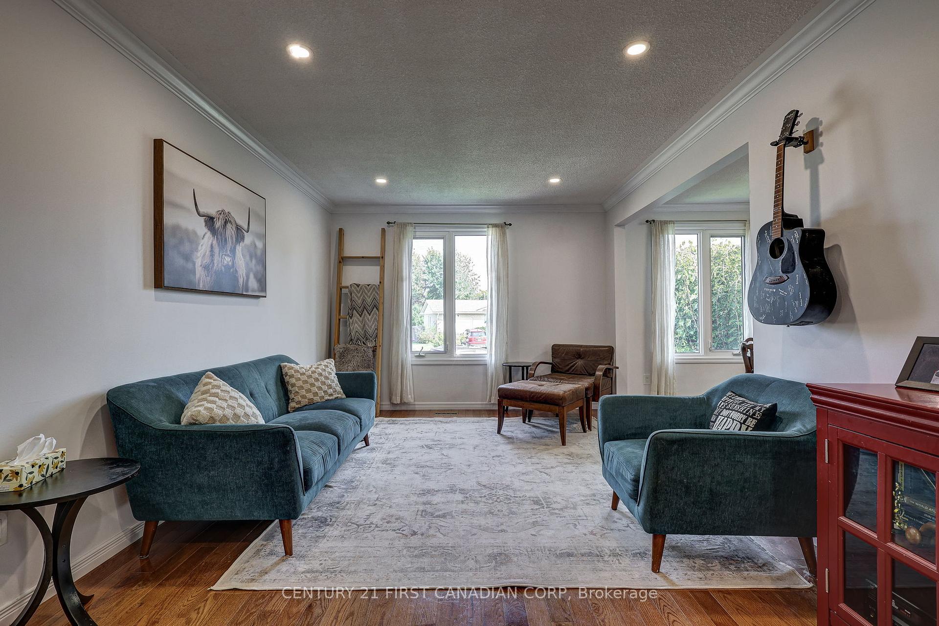 Photo 17 of 24 Erinlea Drive, St. Thomas — HOMEH