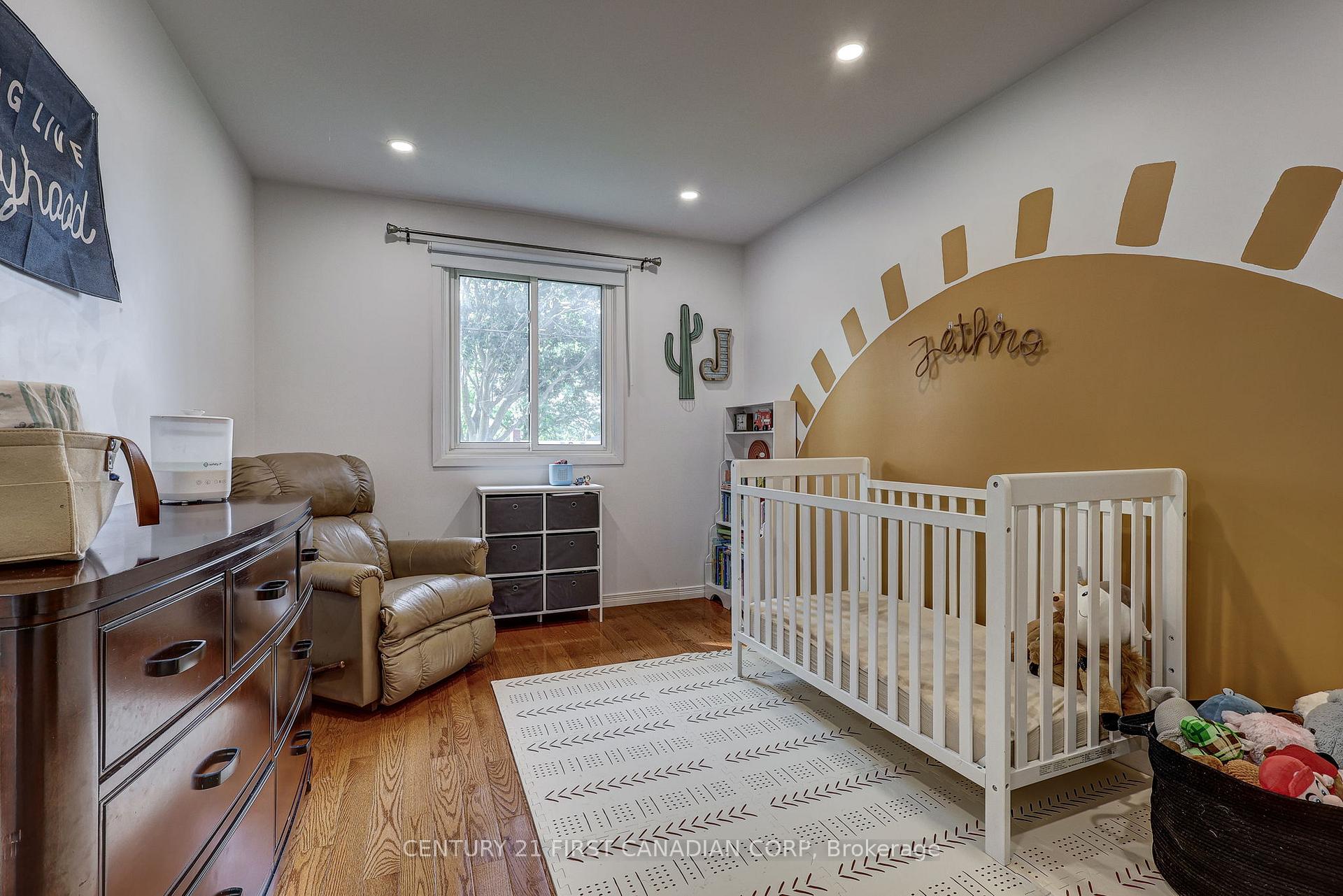 Photo 32 of 24 Erinlea Drive, St. Thomas — HOMEH