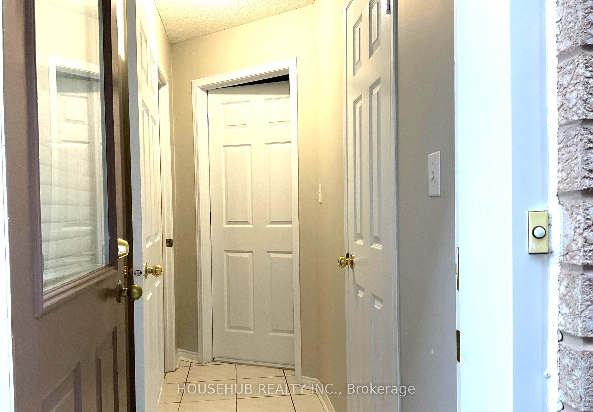 Photo 5 of Unit Bsmt, 5488 Loonlake Avenue, Mississauga, East Credit — HOMEH