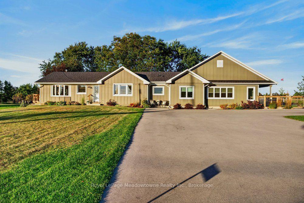 Photo of 4379 Henderson Road