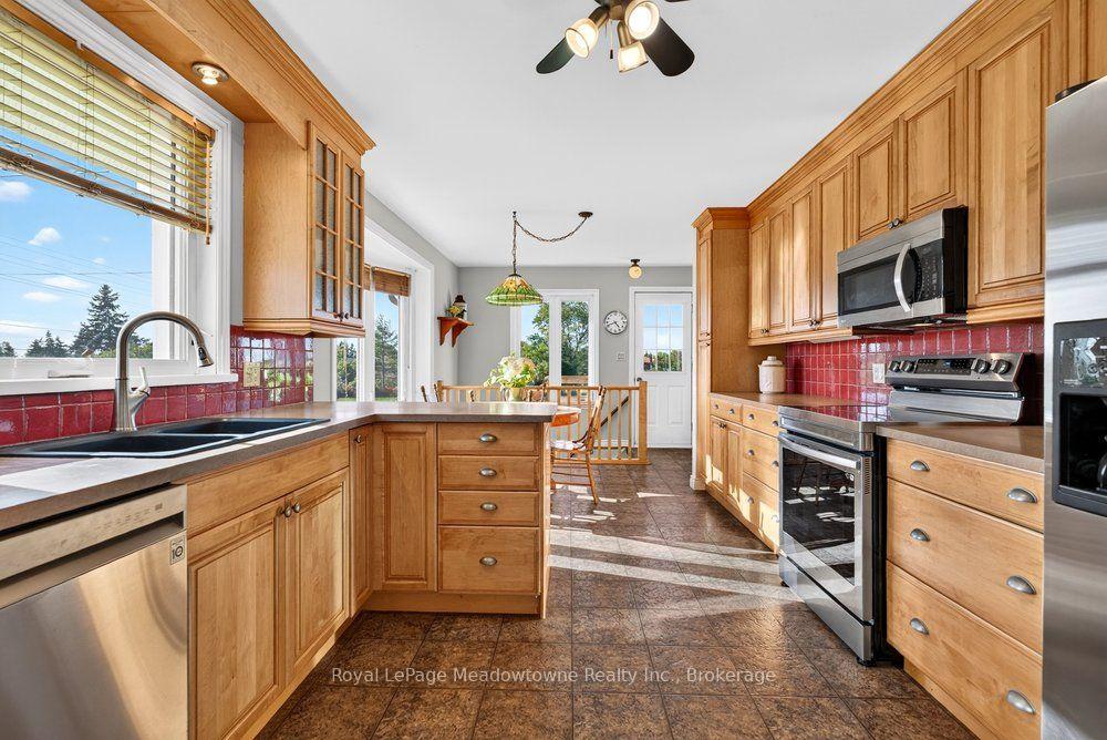 Photo 7 of 4379 Henderson Road, Milton, Rural Trafalgar — HOMEH