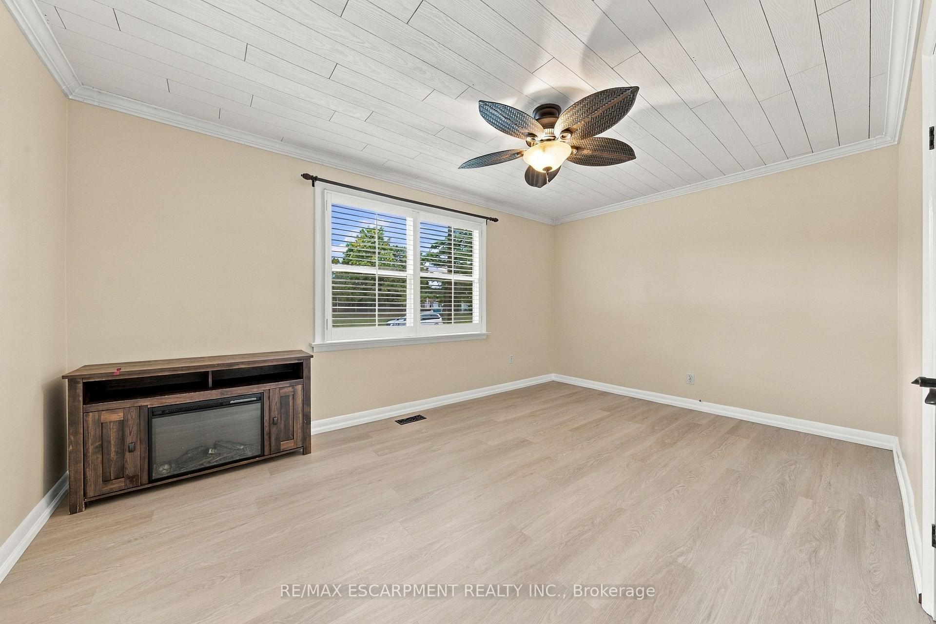 Photo 6 of 433 Belvenia Road, Burlington, Shoreacres — HOMEH