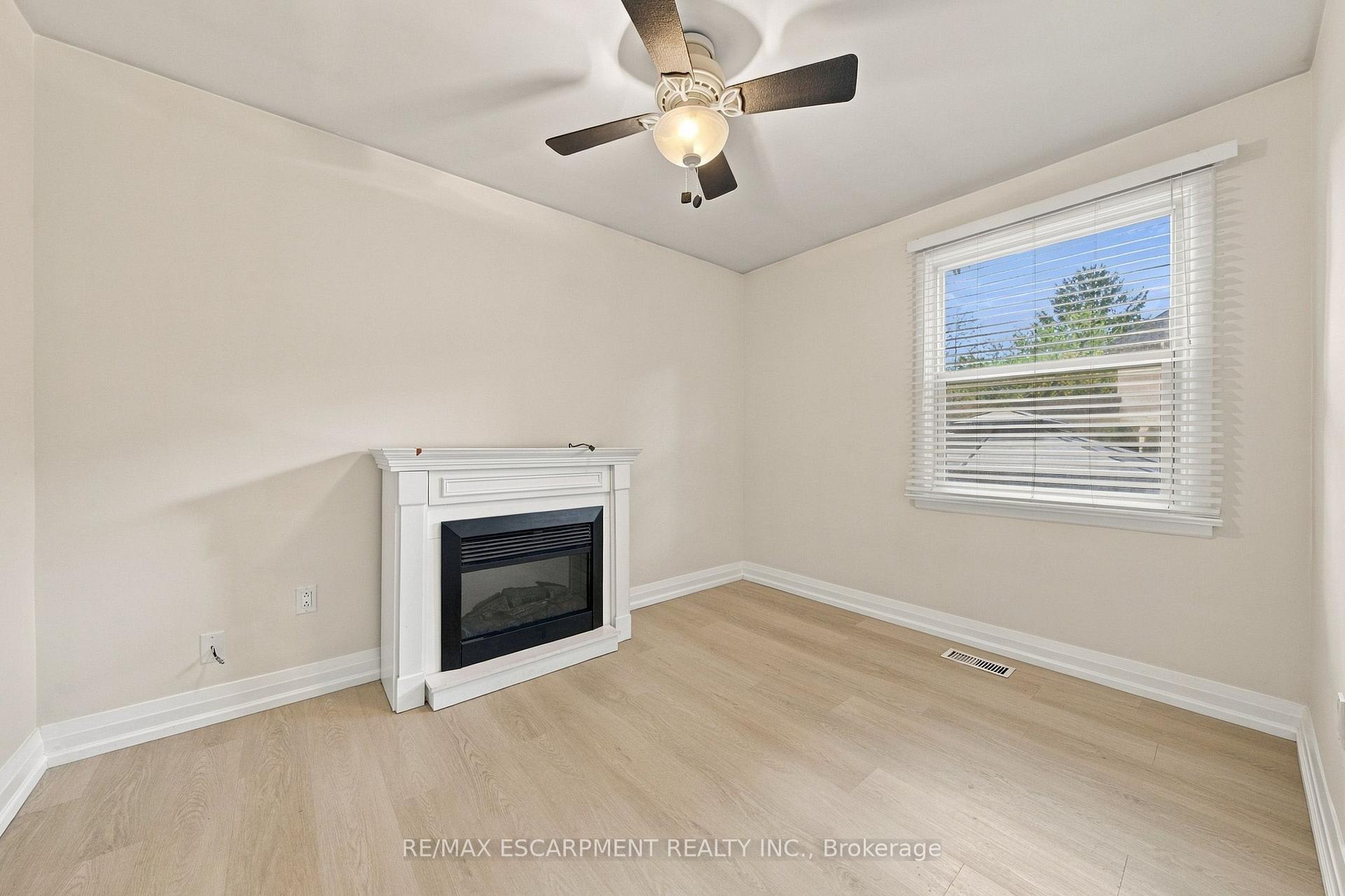 Photo 8 of 433 Belvenia Road, Burlington, Shoreacres — HOMEH