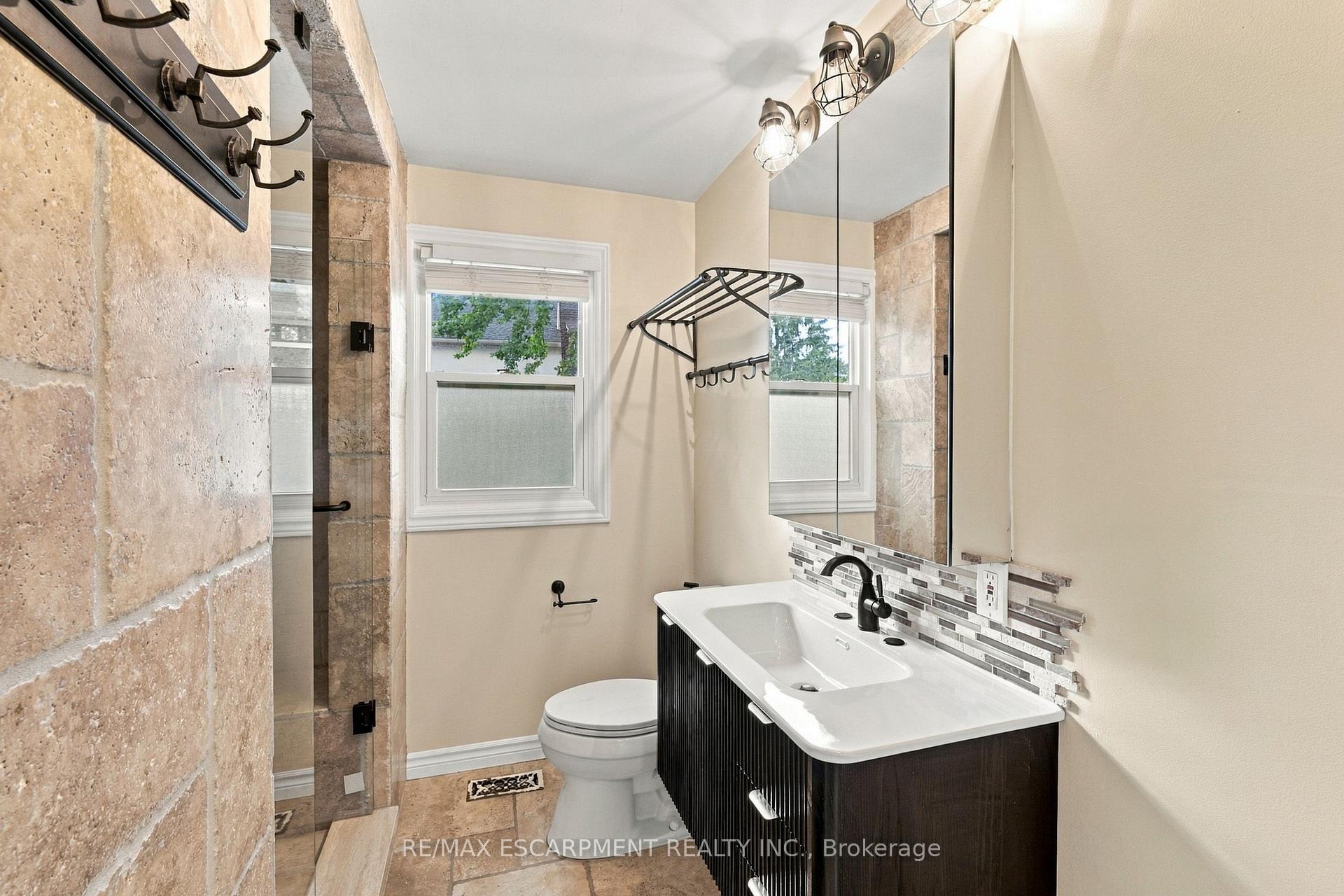 Photo 9 of 433 Belvenia Road, Burlington, Shoreacres — HOMEH