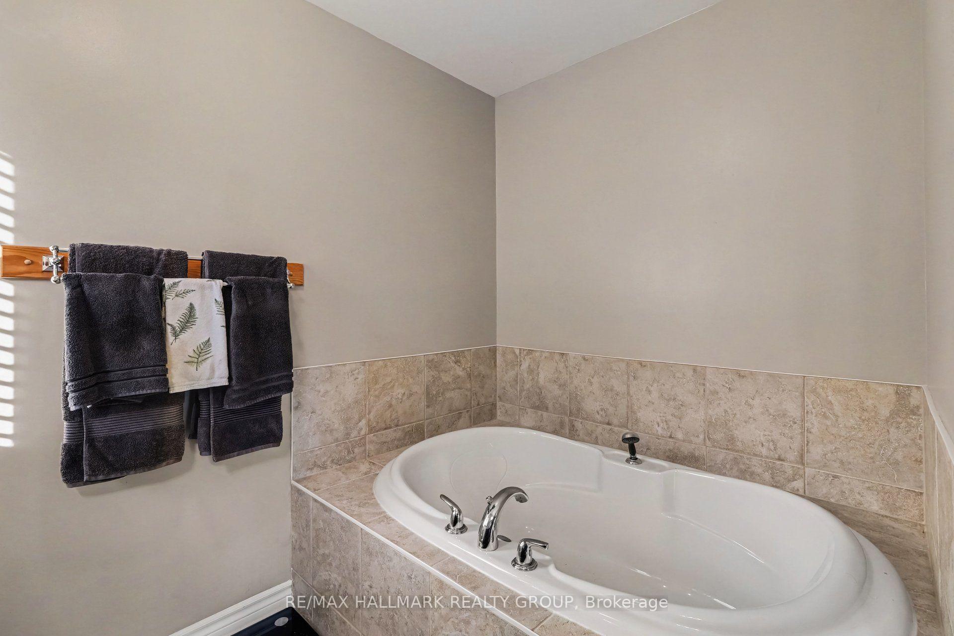 Photo 28 of 768 White Alder Avenue, Ottawa, Blossom Park/Kemp Park/Findlay Creek — HOMEH