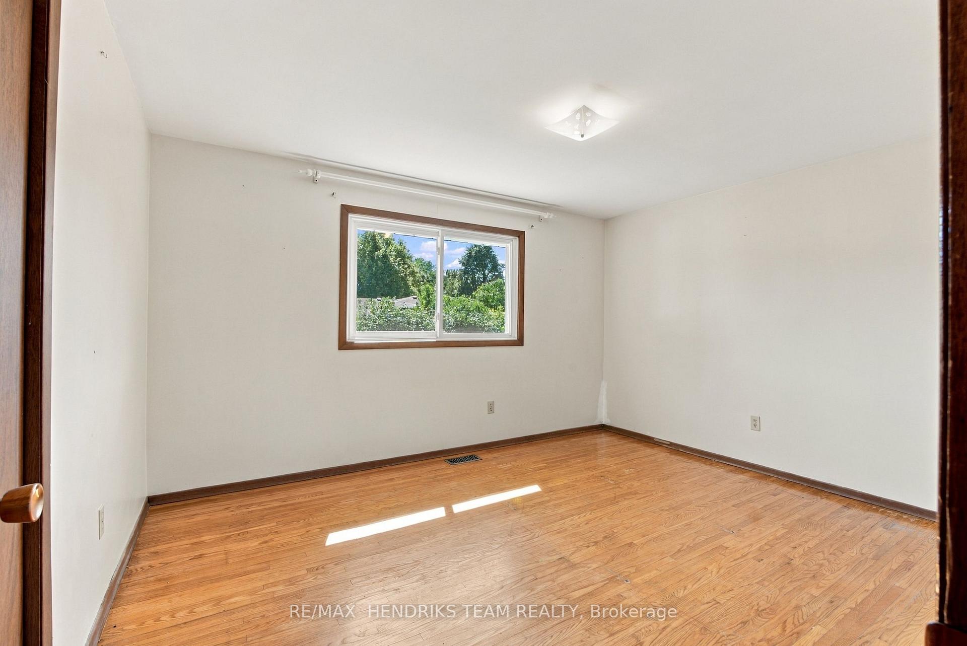 Photo 31 of 8 Empress Court, St. Catharines, Lakeport — HOMEH