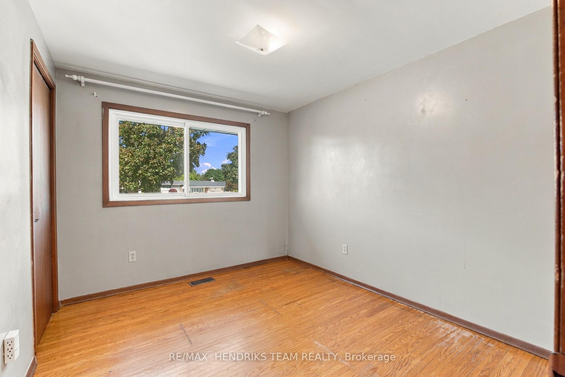 Photo 37 of 8 Empress Court, St. Catharines, Lakeport — HOMEH