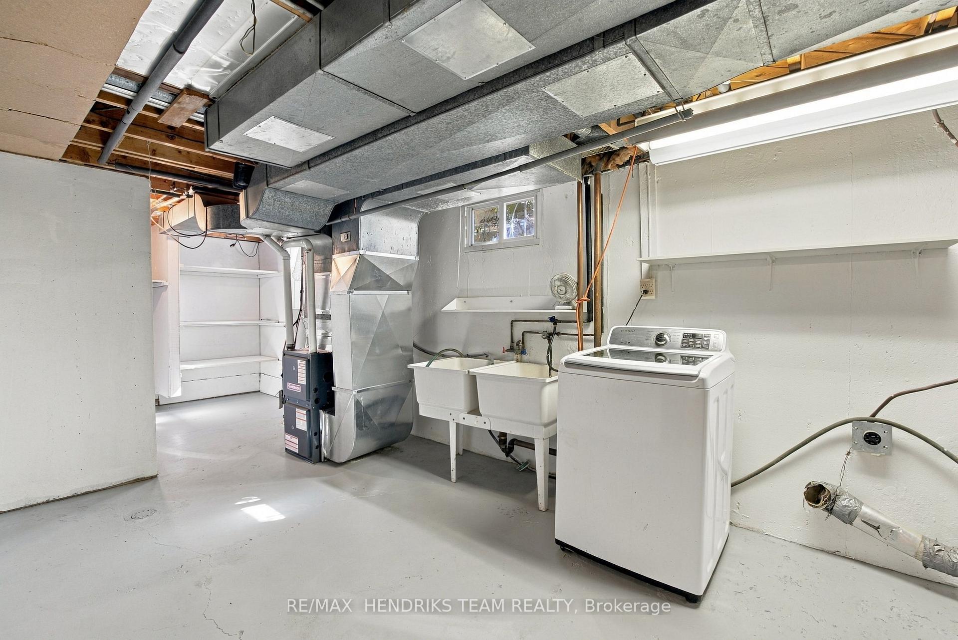 Photo 61 of 8 Empress Court, St. Catharines, Lakeport — HOMEH