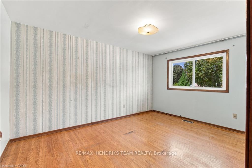 Photo 36 of 8 Empress Court, St. Catharines, Lakeport — HOMEH