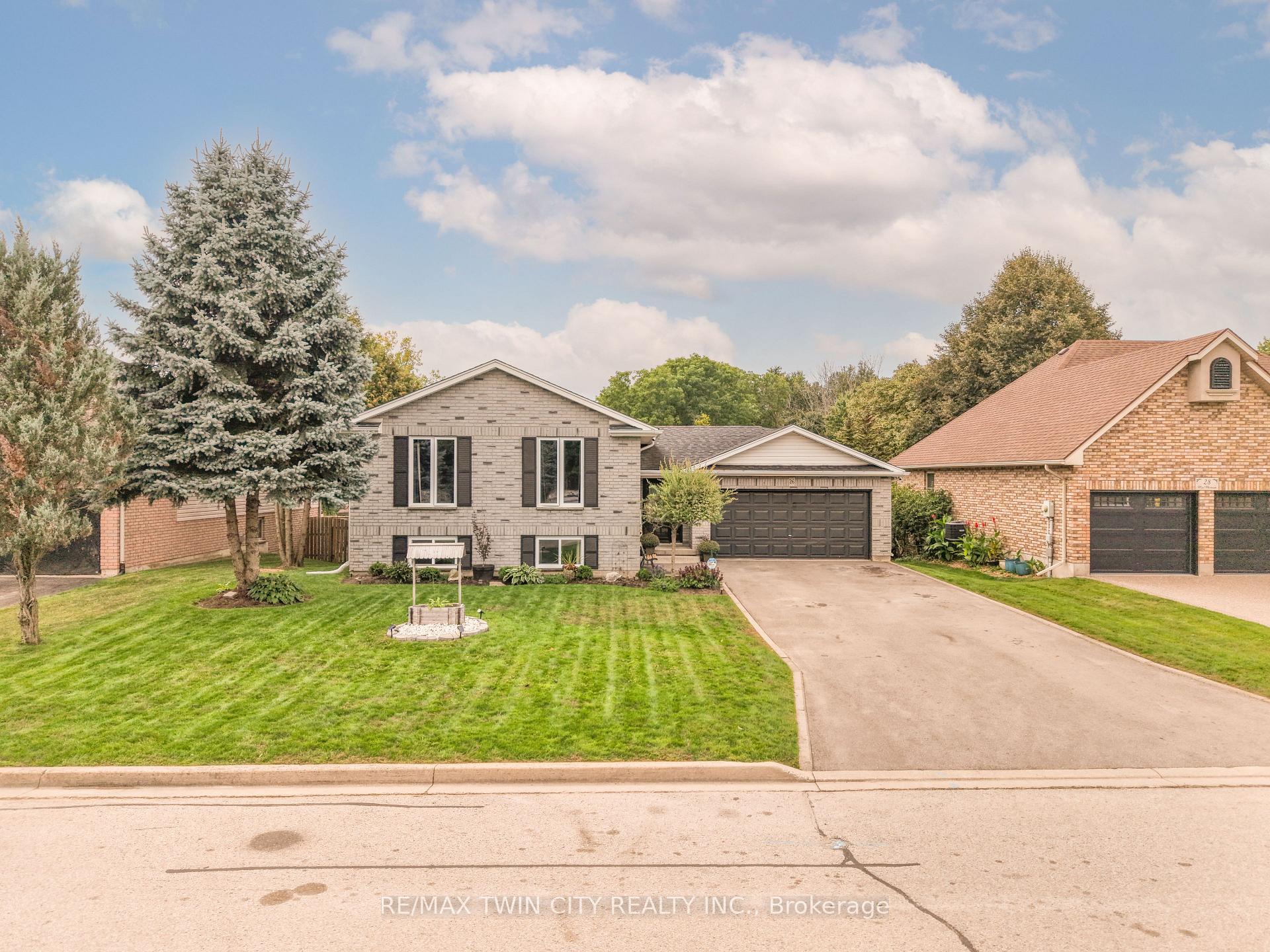 Photo 45 of 26 MacPherson Drive, Brant, Paris — HOMEH