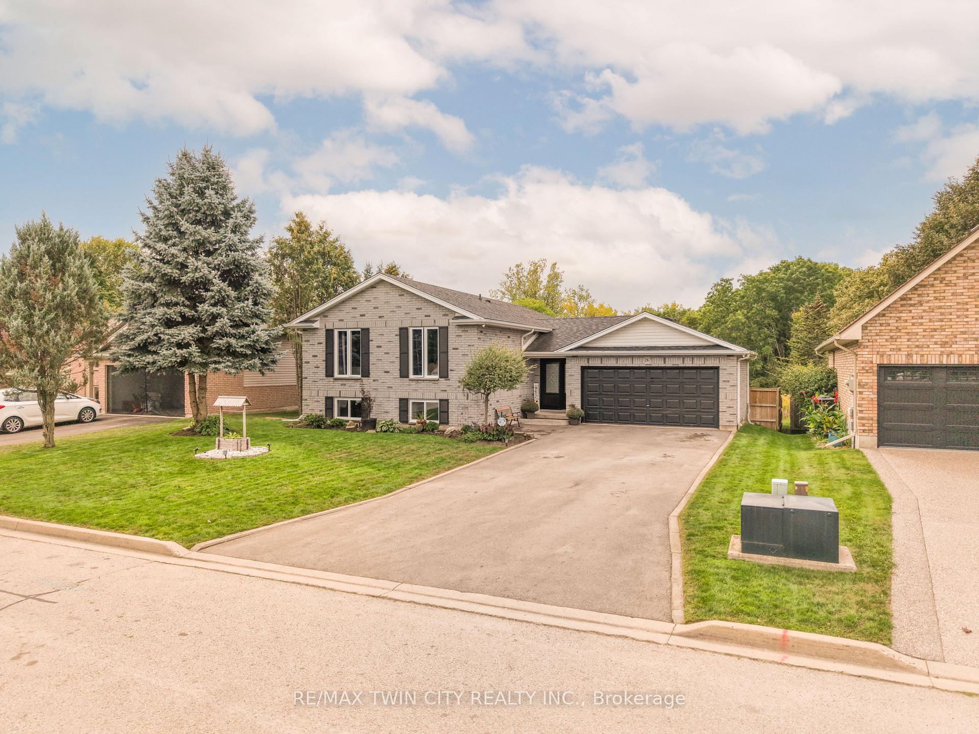 Photo 46 of 26 MacPherson Drive, Brant, Paris — HOMEH