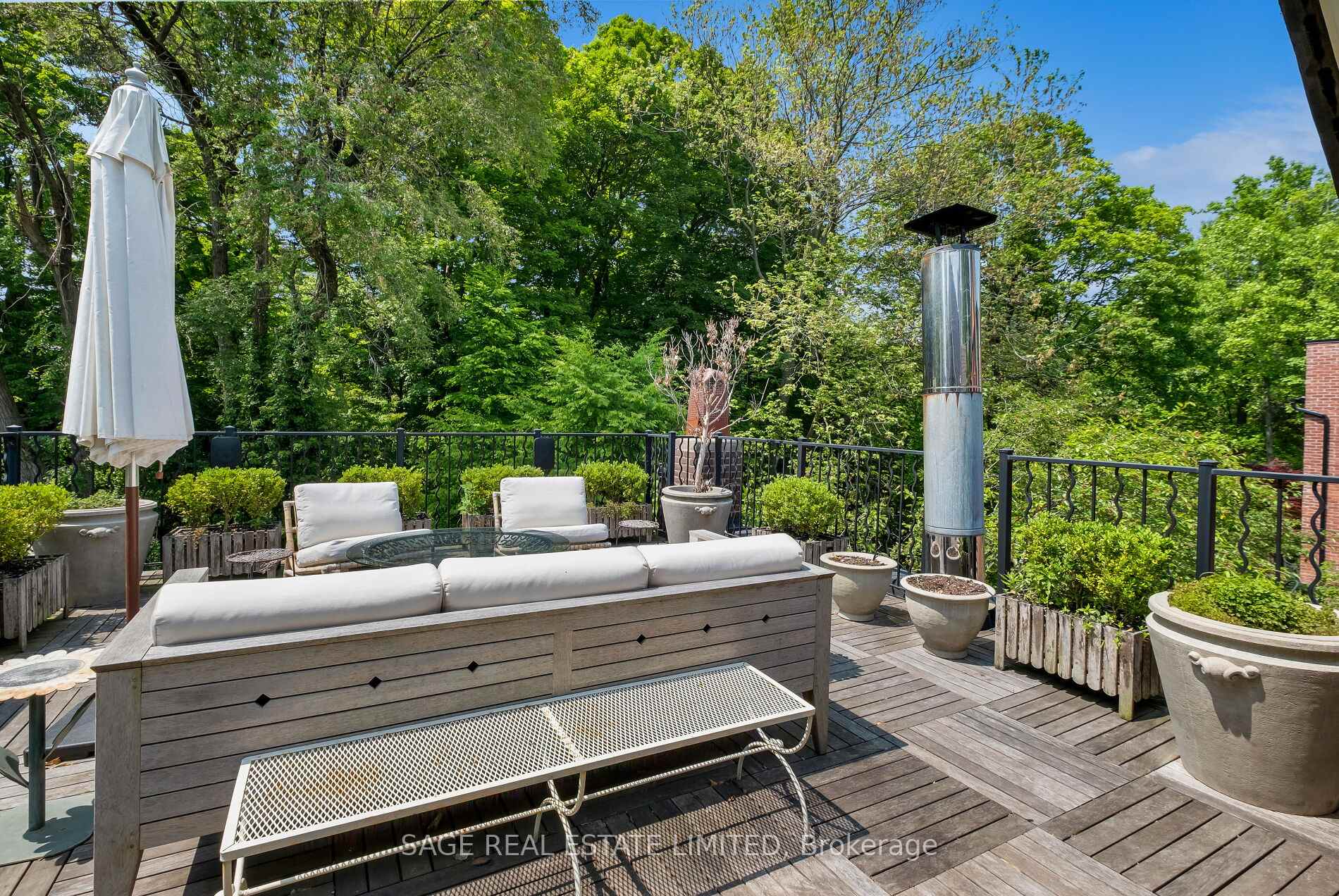 Photo 43 of 104 Park Road, Toronto, Rosedale-Moore Park — HOMEH