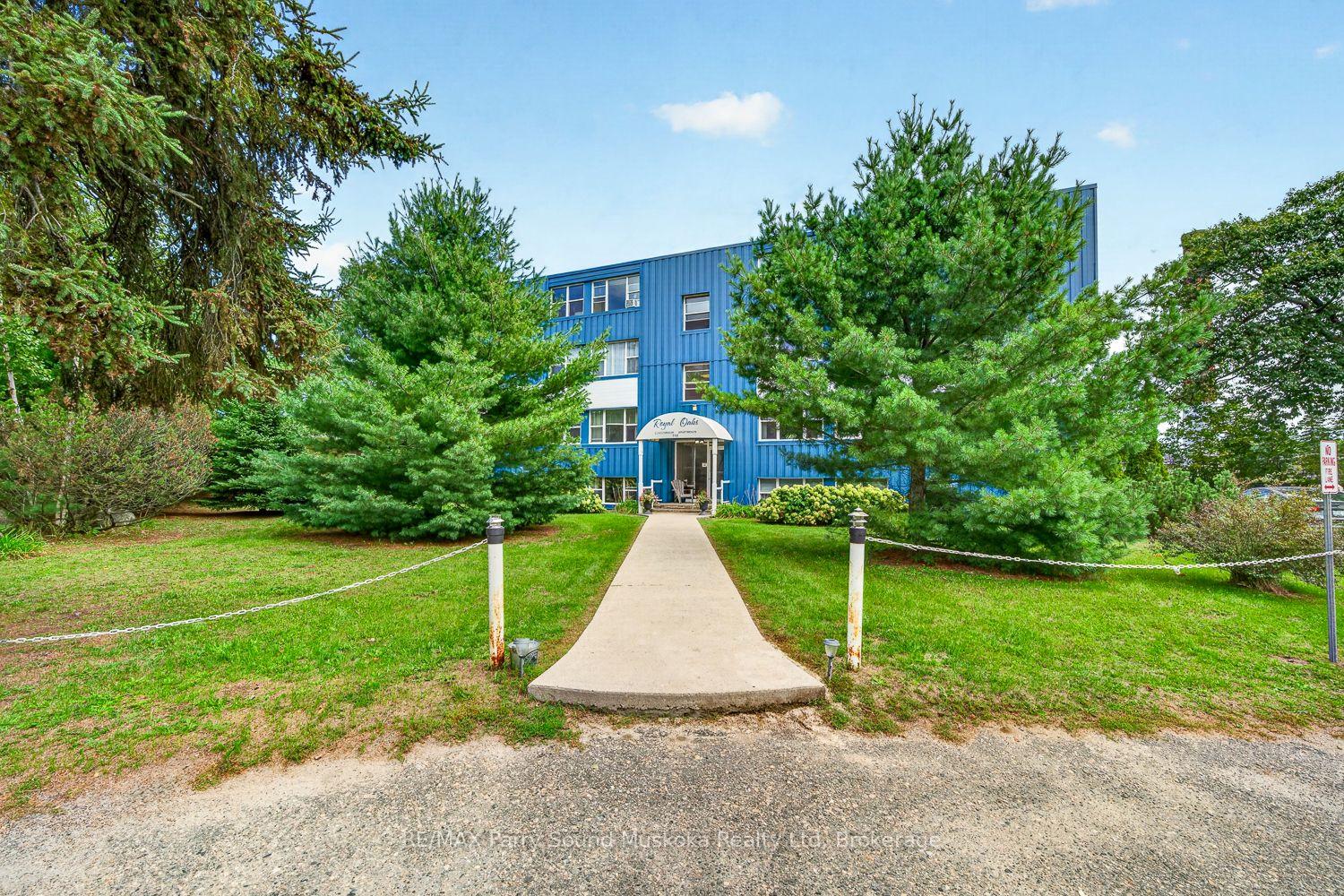 Photo 3 of Unit 6, 118 Isabella Street, Parry Sound — HOMEH