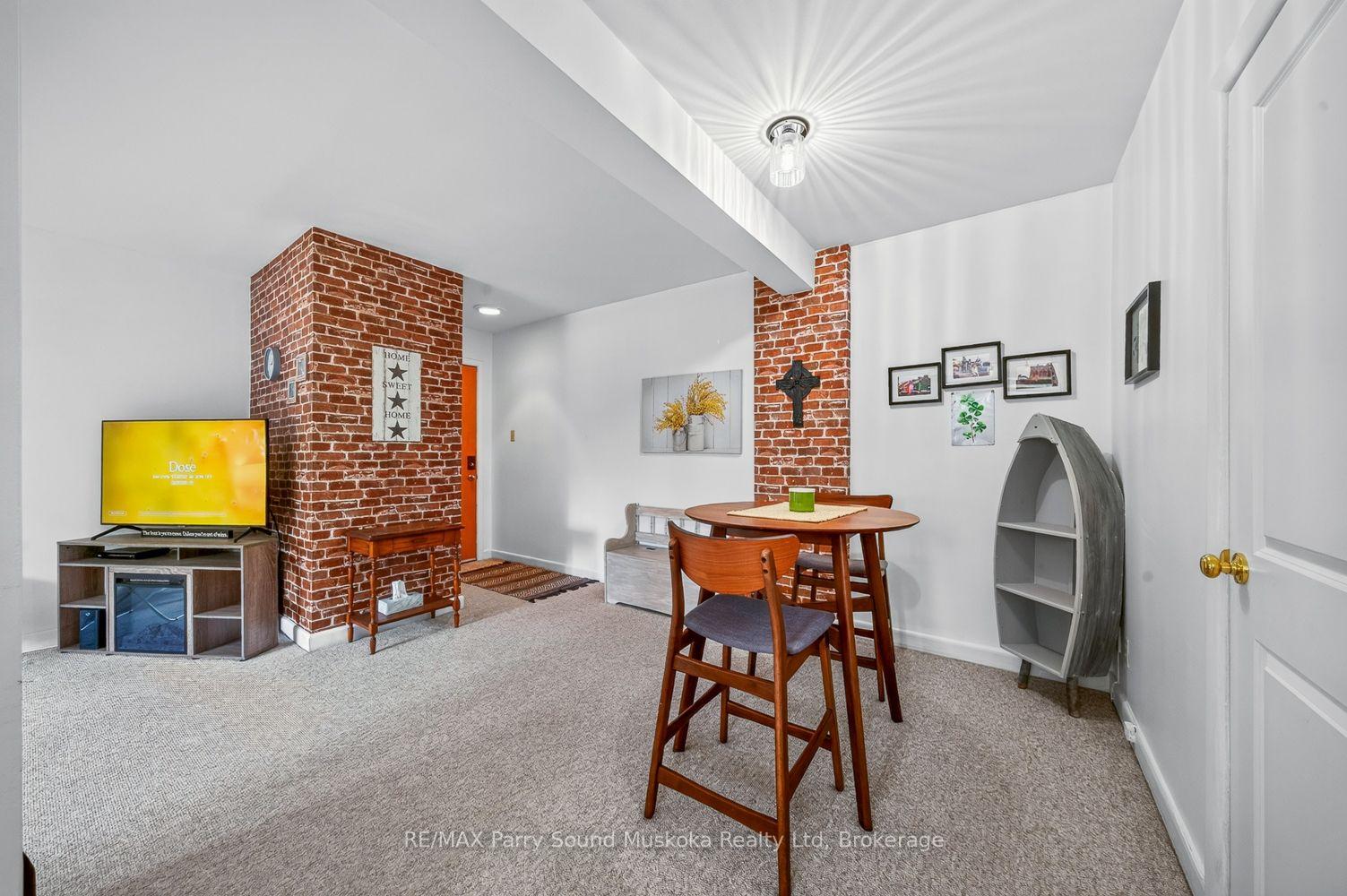 Photo 12 of Unit 6, 118 Isabella Street, Parry Sound — HOMEH