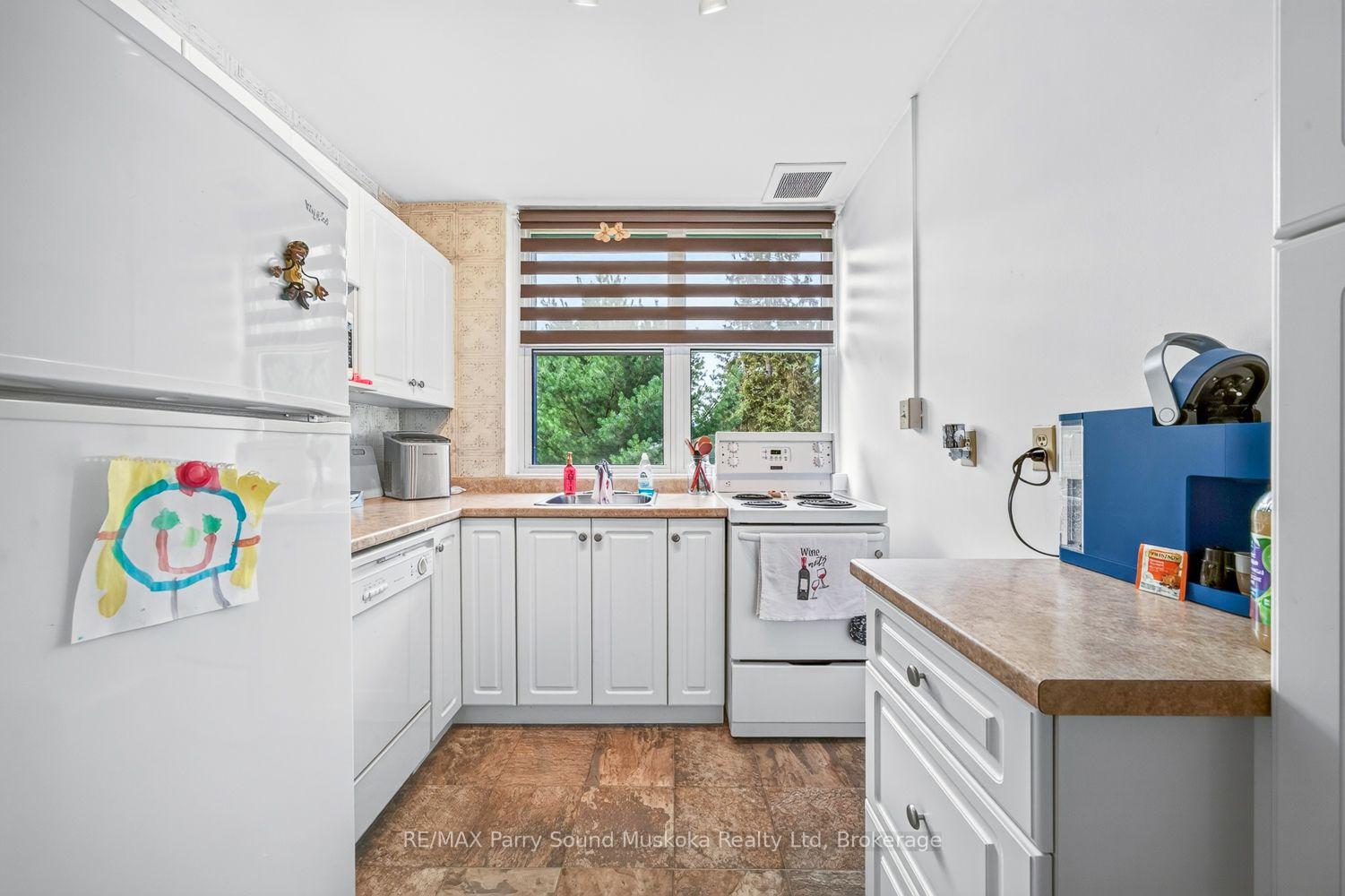 Photo 19 of Unit 6, 118 Isabella Street, Parry Sound — HOMEH