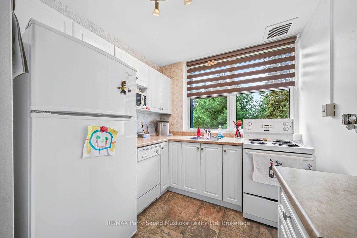 Photo 20 of Unit 6, 118 Isabella Street, Parry Sound — HOMEH