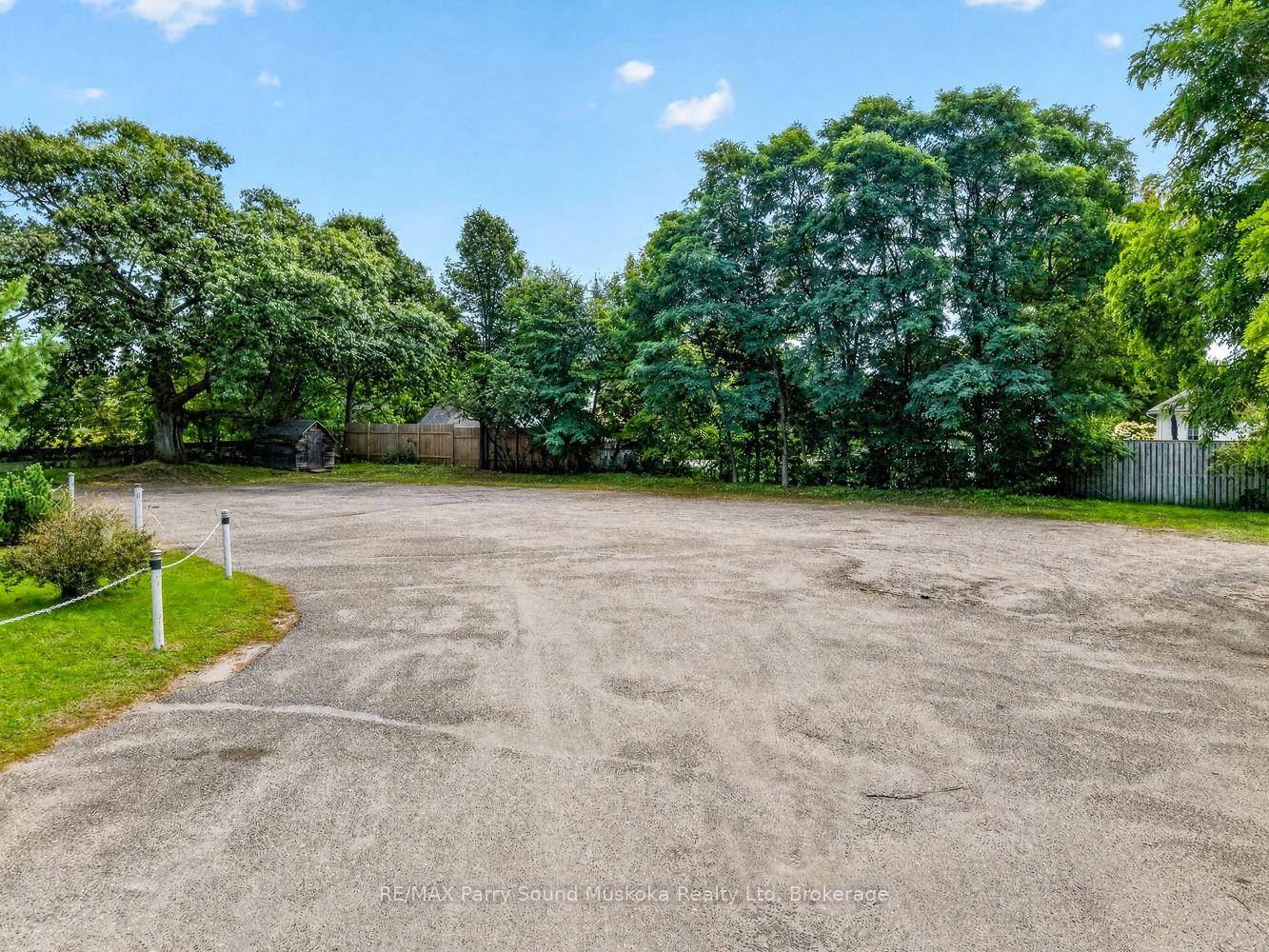 Photo 28 of Unit 6, 118 Isabella Street, Parry Sound — HOMEH