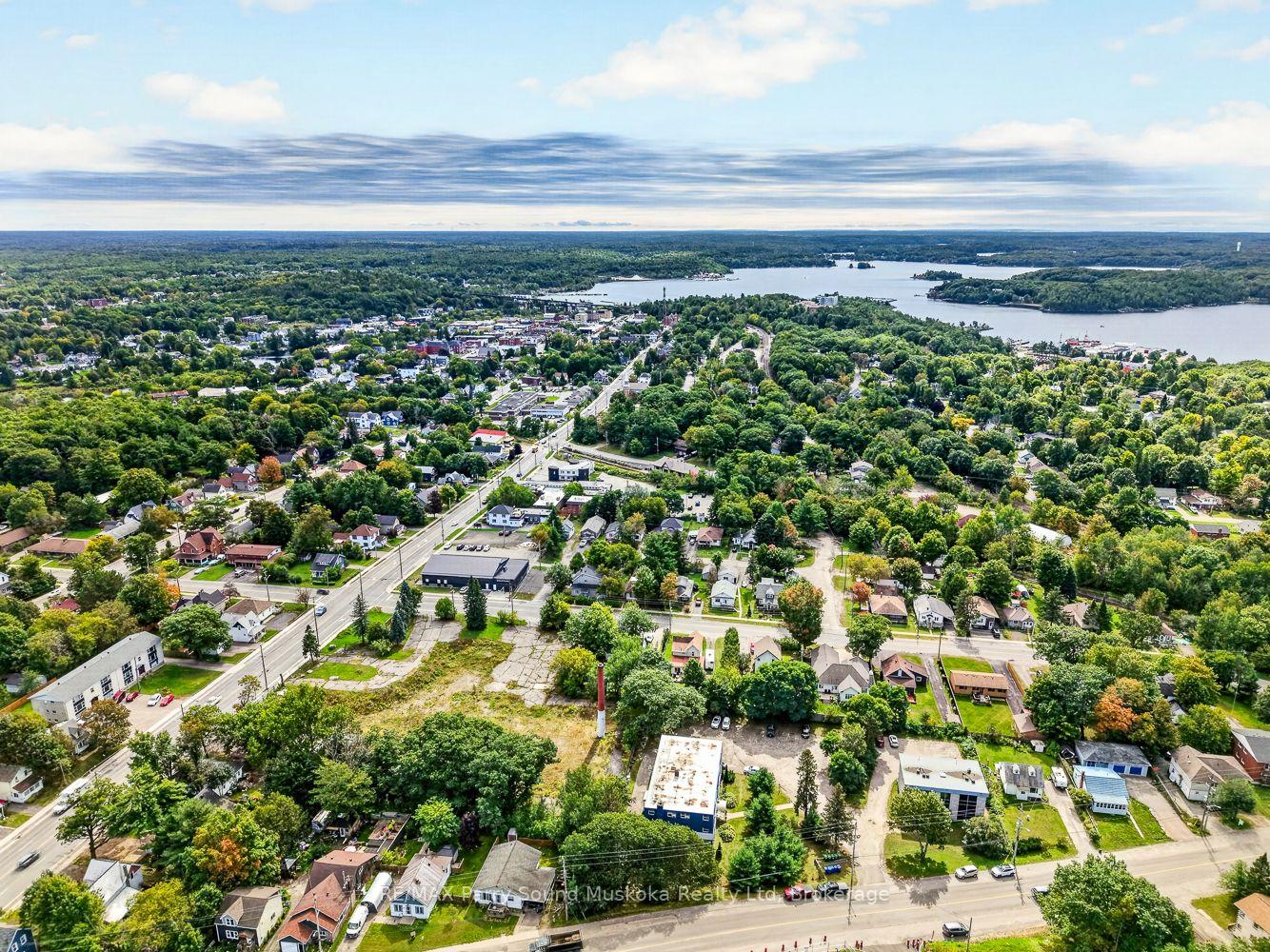 Photo 29 of Unit 6, 118 Isabella Street, Parry Sound — HOMEH
