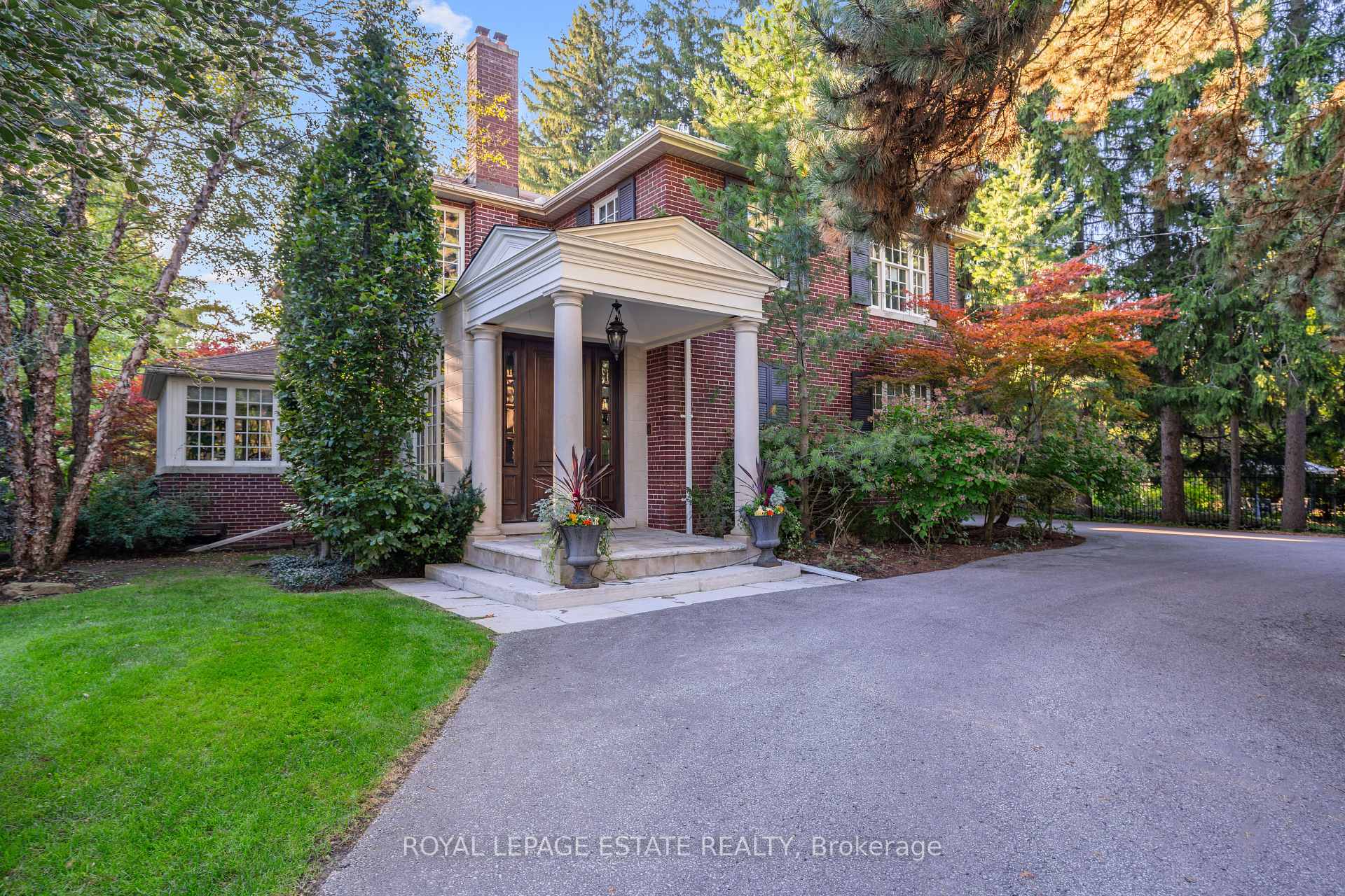 Photo 1 of 22 Hill Crescent, Scarborough, Scarborough Village — HOMEH