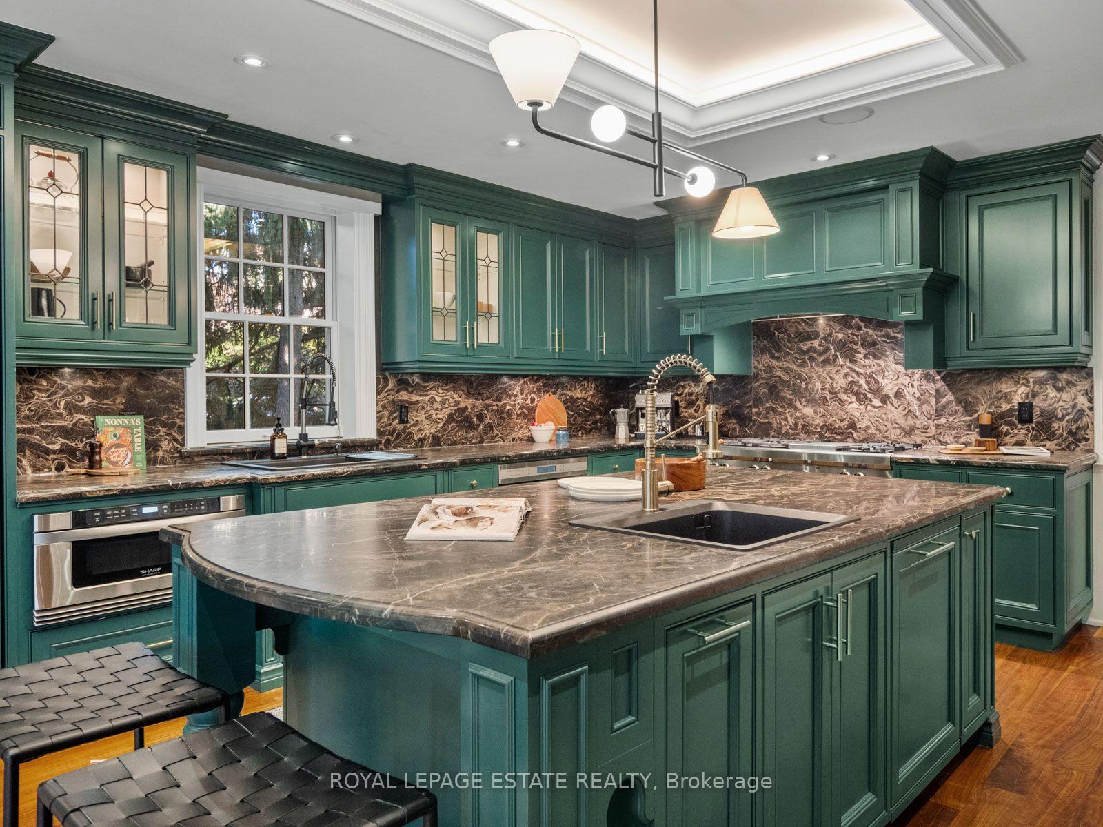 Photo 10 of 22 Hill Crescent, Scarborough, Scarborough Village — HOMEH